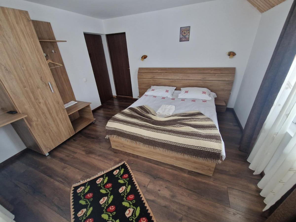 Ograda De La Munte Villa Bran  Exteriör bild