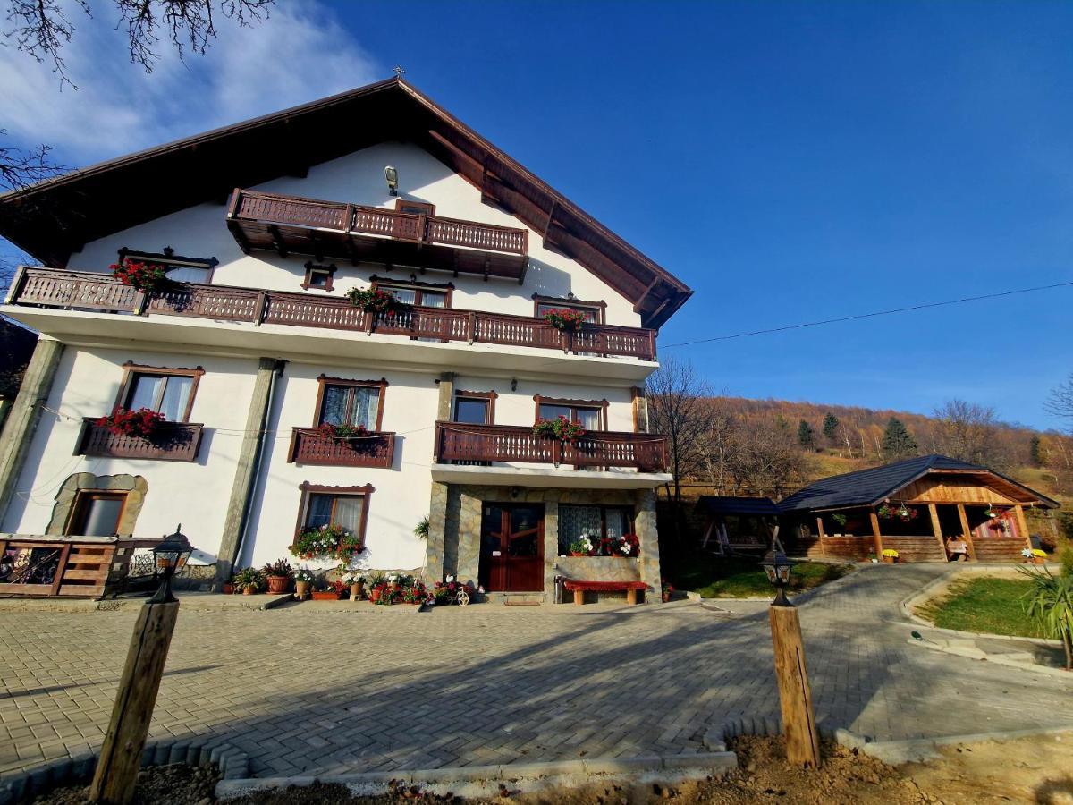 Ograda De La Munte Villa Bran  Exteriör bild